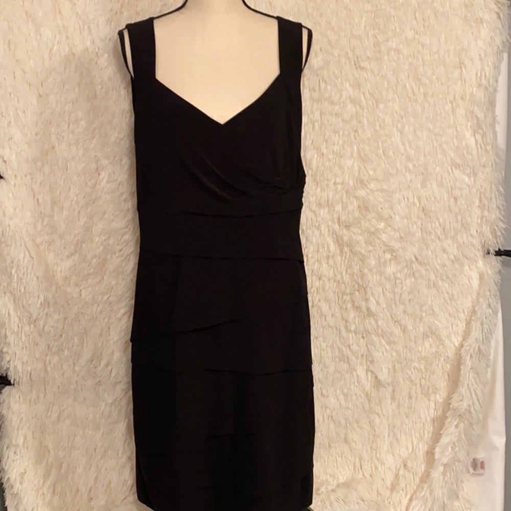 DRESS BARN SLEEVELESS DRESS 16